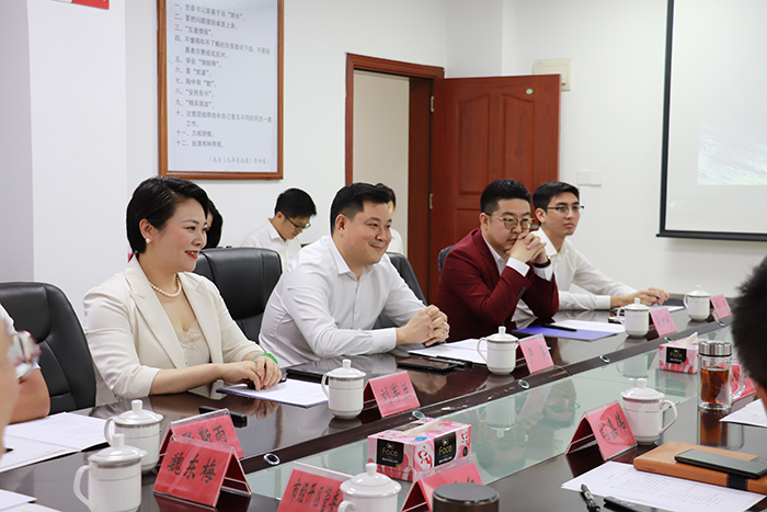 20230419嚴(yán)昊主席同廣東雷州市委書記吳松江會談3.jpg