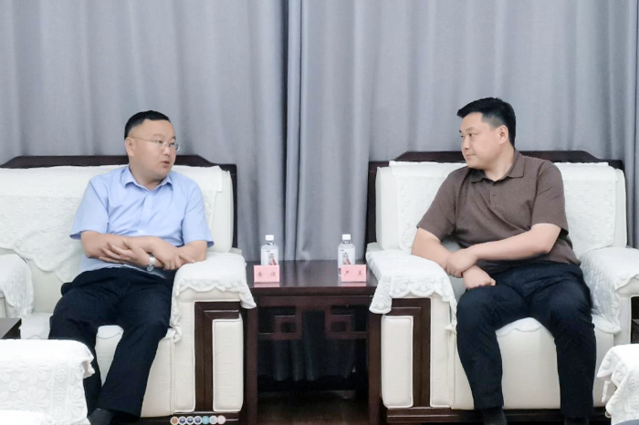 嚴昊1.png