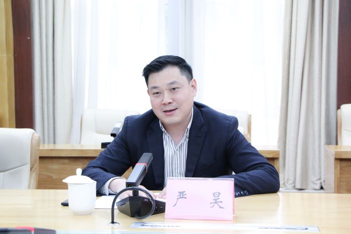 20231204嚴(yán)昊主席同廣西防城港市委副書記、市長(zhǎng)黃江會(huì)談 2.jpg