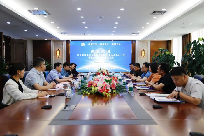 太平洋建設(shè)與遼寧省鞍山市臺安縣人民政府簽訂戰(zhàn)略合作協(xié)議1.jpg
